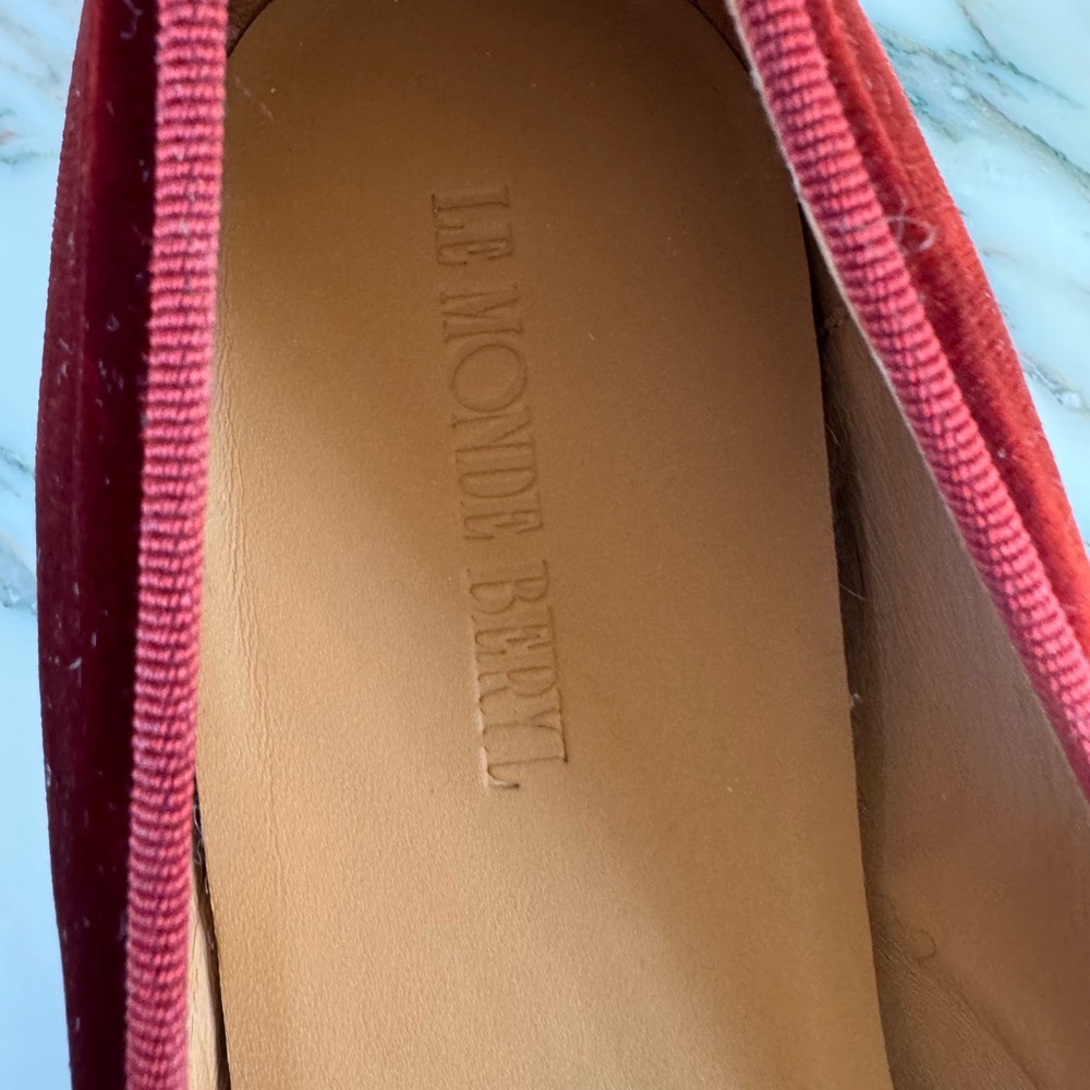 Le Monde Beryl Women's Elegant Red Velvet Loafers - Picture 11 of 12
